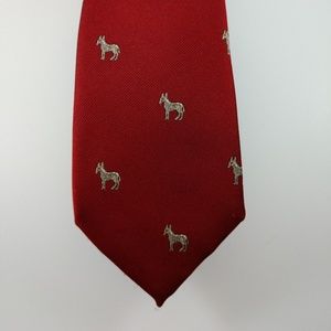 Cambridge Collection men's tie in red